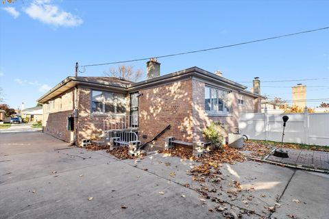 Tiny photo for 8653 N Merrill Street, Niles, IL 60714 (MLS # 12519911)