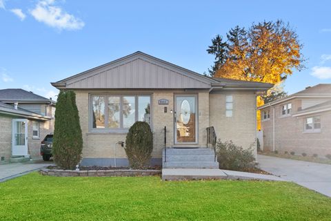 8653 N Merrill Street Niles IL 60714