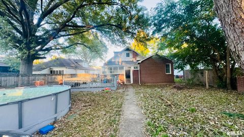 Tiny photo for 809 N 12TH Street, Herrin, IL 62948 (MLS # EB460249)