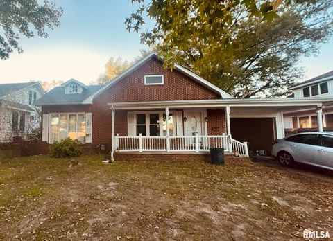 Tiny photo for 809 N 12TH Street, Herrin, IL 62948 (MLS # EB460249)