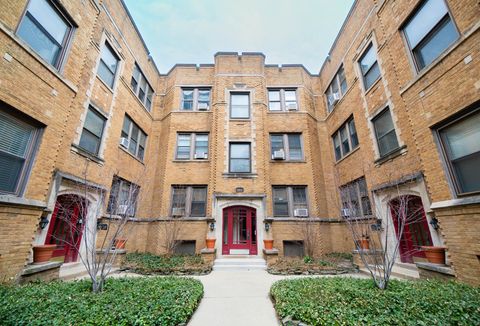 536 1/2 W Cornelia Avenue 3 Chicago IL 60657