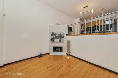 Tiny photo for 834 E 45th Street, Chicago, IL 60653 (MLS # 12468149)