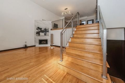 Tiny photo for 834 E 45th Street, Chicago, IL 60653 (MLS # 12468149)