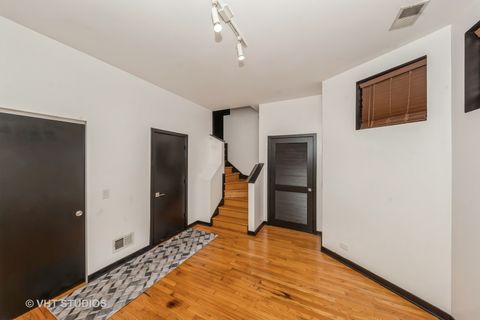 Tiny photo for 834 E 45th Street, Chicago, IL 60653 (MLS # 12468149)
