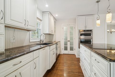 Tiny photo for 4040 N Harvard Avenue, Arlington Heights, IL 60004 (MLS # 12512142)