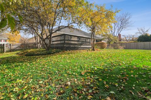 Tiny photo for 4040 N Harvard Avenue, Arlington Heights, IL 60004 (MLS # 12512142)