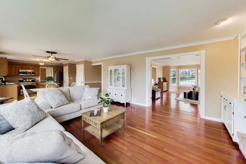 Tiny photo for 1474 Knottingham Drive, Gurnee, IL 60031 (MLS # 12621752)