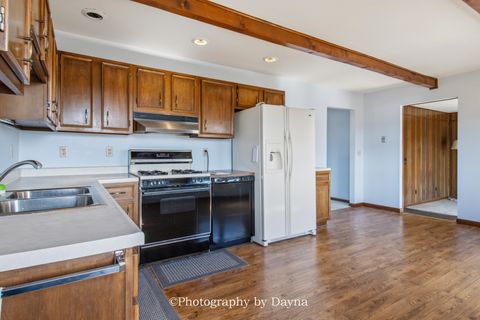 Tiny photo for 7302 E 3500s Road, St. Anne, IL 60964 (MLS # 12582896)