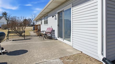 Tiny photo for 7302 E 3500s Road, St. Anne, IL 60964 (MLS # 12582896)
