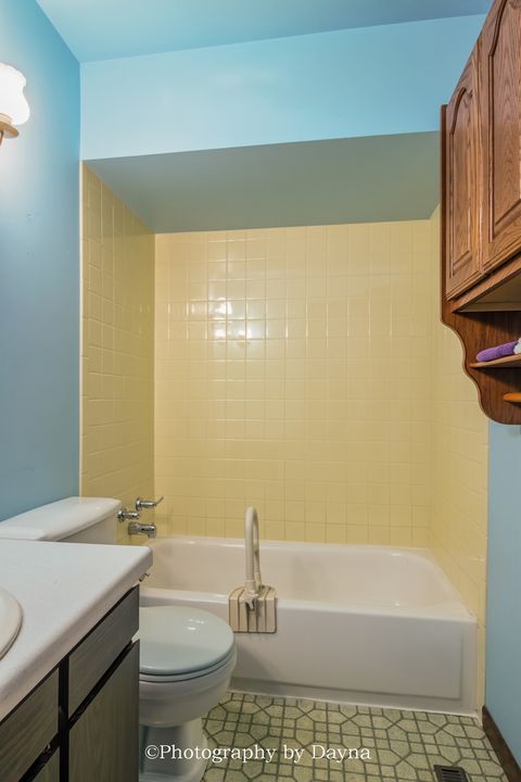 Tiny photo for 7302 E 3500s Road, St. Anne, IL 60964 (MLS # 12582896)