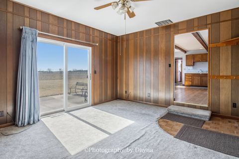 Tiny photo for 7302 E 3500s Road, St. Anne, IL 60964 (MLS # 12582896)