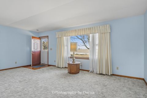 Tiny photo for 7302 E 3500s Road, St. Anne, IL 60964 (MLS # 12582896)