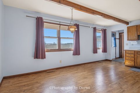 Tiny photo for 7302 E 3500s Road, St. Anne, IL 60964 (MLS # 12582896)