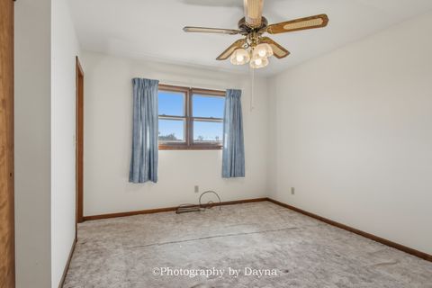 Tiny photo for 7302 E 3500s Road, St. Anne, IL 60964 (MLS # 12582896)