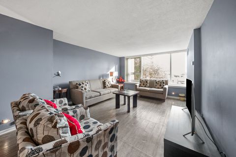 Tiny photo for 2728 N Hampden Court #605, Chicago, IL 60614 (MLS # 12507547)