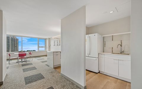 Tiny photo for 2728 N Hampden Court #605, Chicago, IL 60614 (MLS # 12507547)