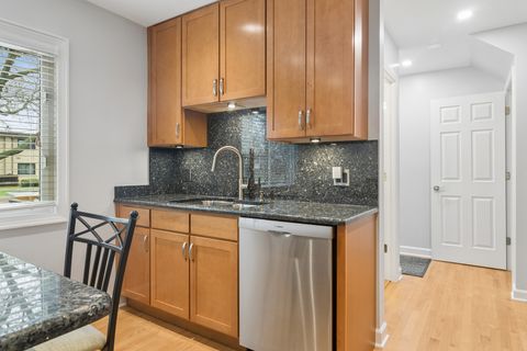 Tiny photo for 934 N Wheeling Road, Mount Prospect, IL 60056 (MLS # 12606256)