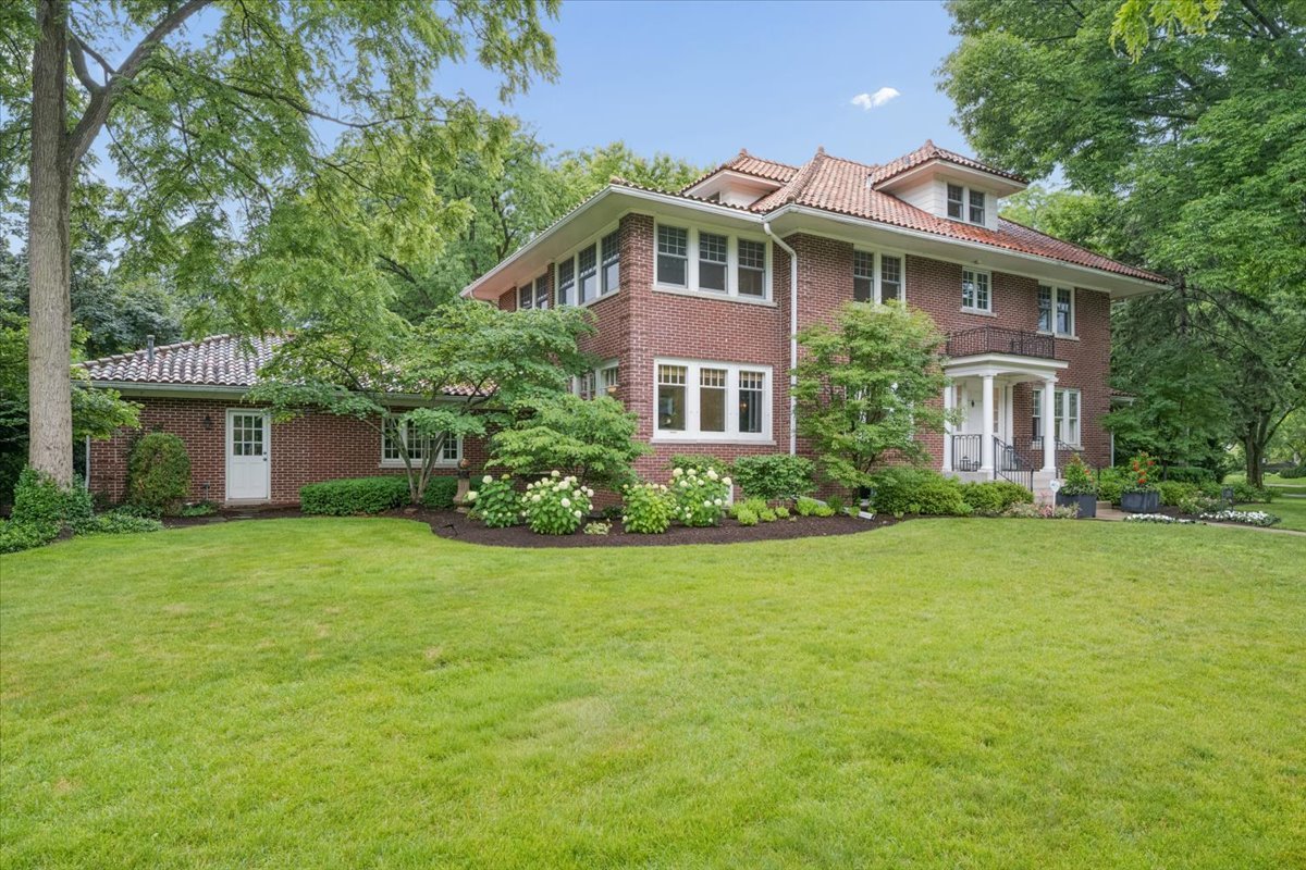 1141 Sheridan Road