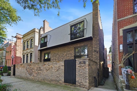 Photo of 1915 N Cleveland Avenue #A, Chicago, IL 60614 (MLS # 12768552)