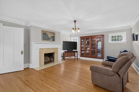 Tiny photo for 1333 Ottawa Avenue, Ottawa, IL 61350 (MLS # 12741955)