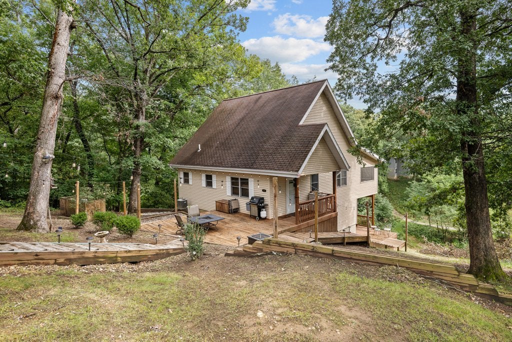 324 Rustic Oak Court