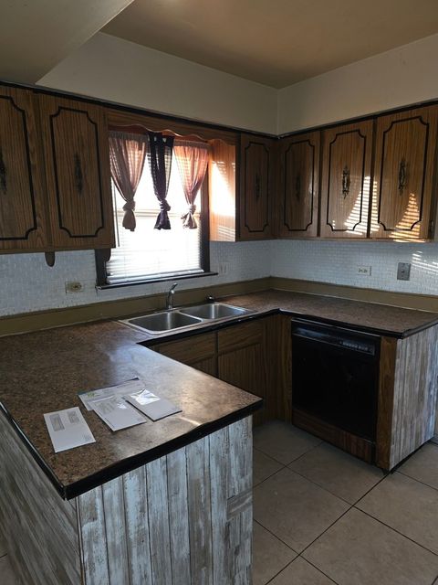 Tiny photo for 16440 Michigan Avenue, South Holland, IL 60473 (MLS # 12549884)