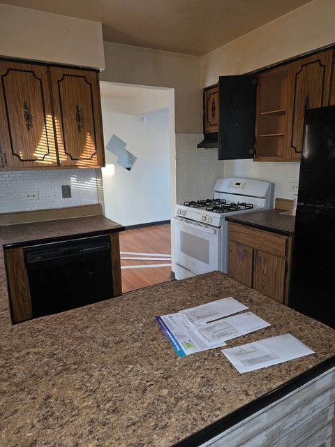 Tiny photo for 16440 Michigan Avenue, South Holland, IL 60473 (MLS # 12549884)