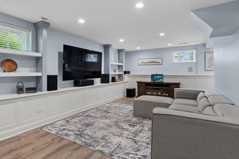 Tiny photo for 4812 Stonewall Avenue, Downers Grove, IL 60515 (MLS # 12564326)
