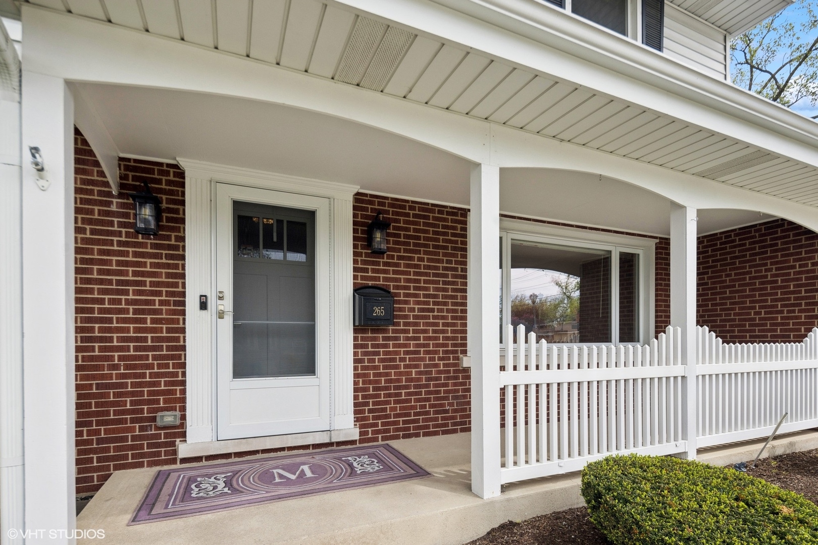 265 W Adams Street
