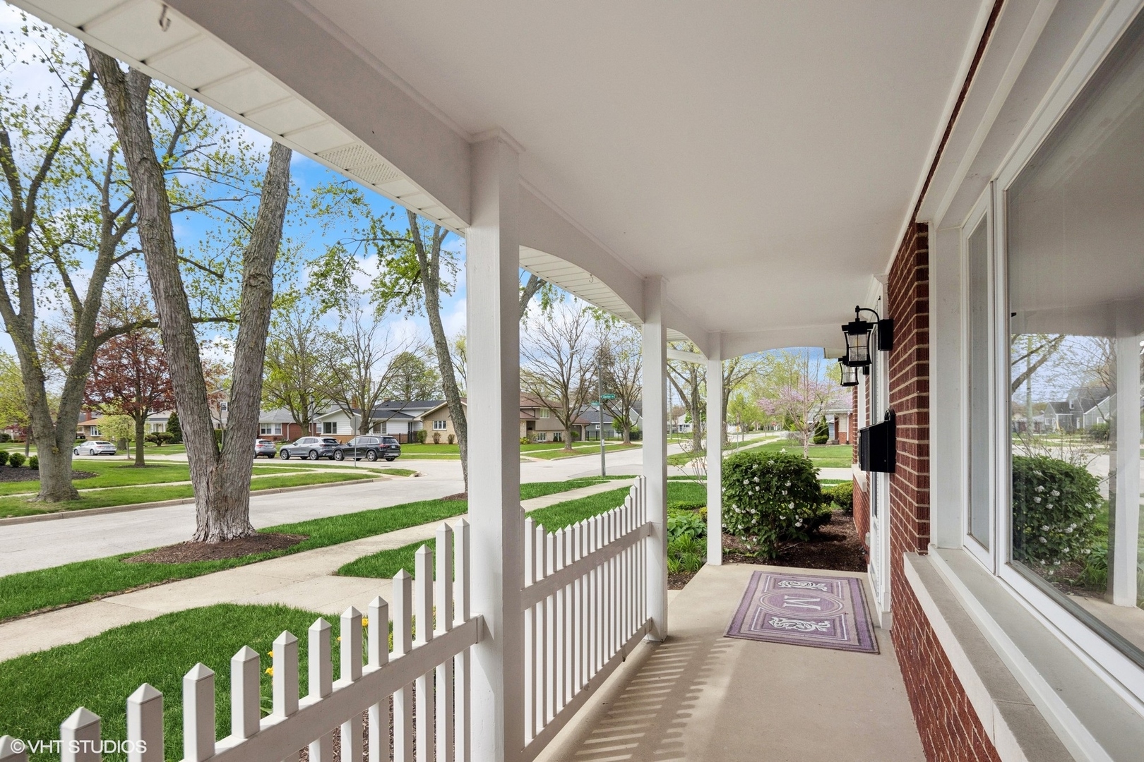 265 W Adams Street
