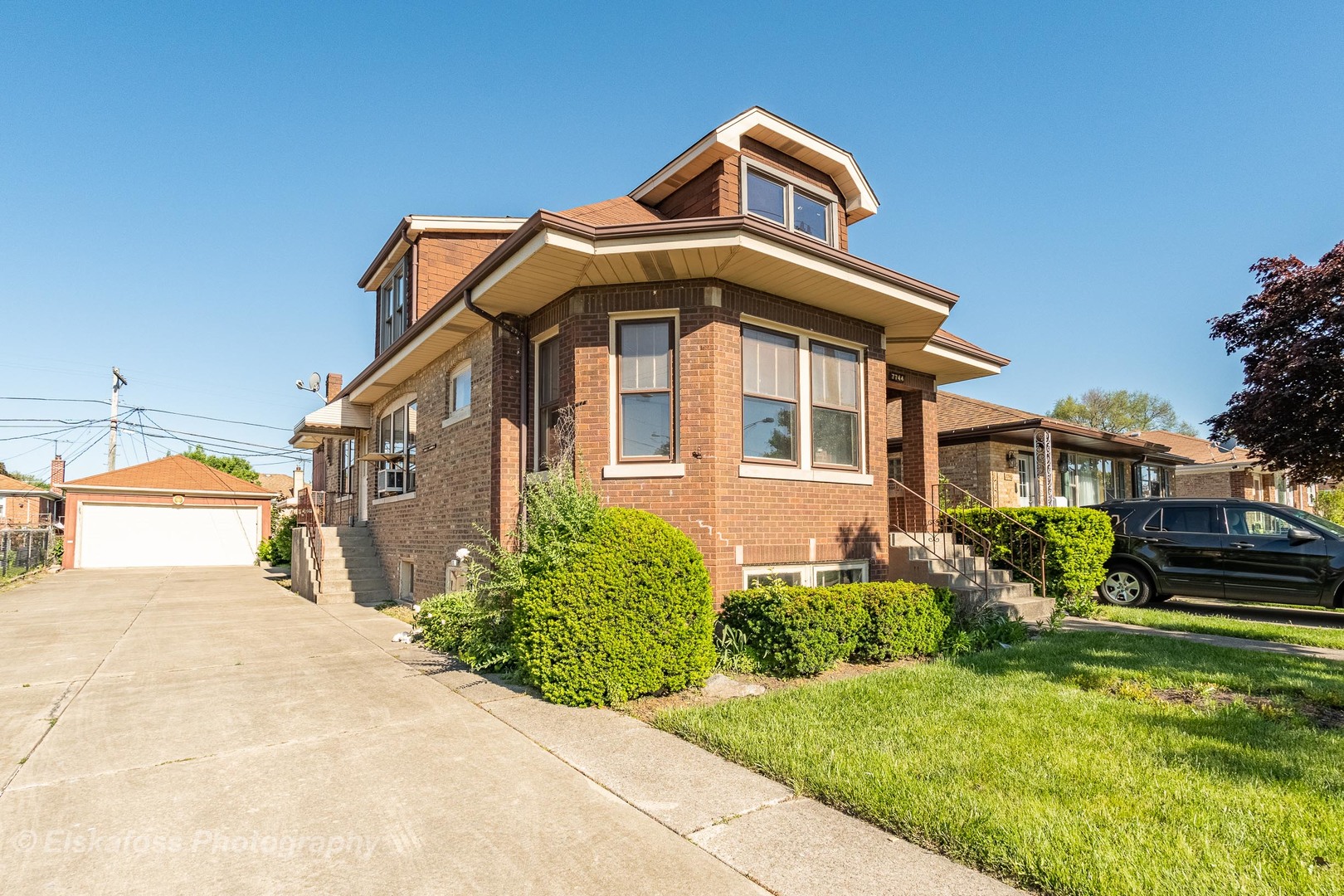 Photo 1 of 16 — 7744 N Waukegan Road, Niles, IL 60714