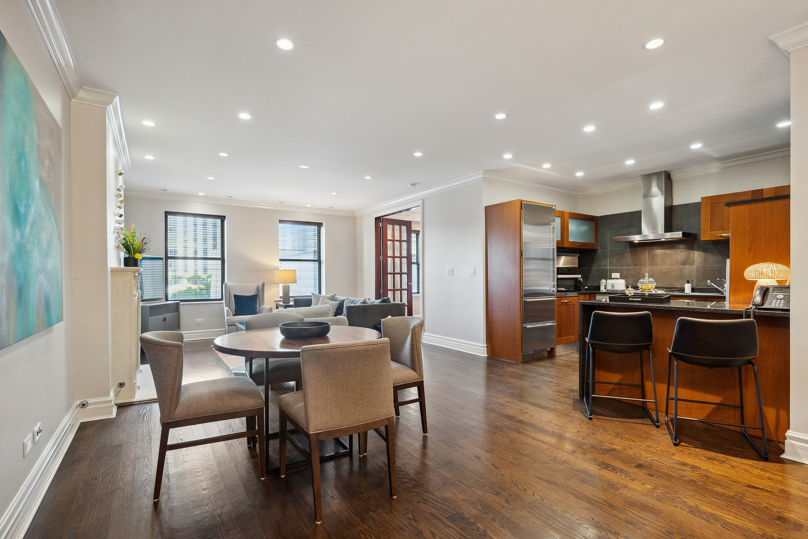 70 E WALTON Street 1004