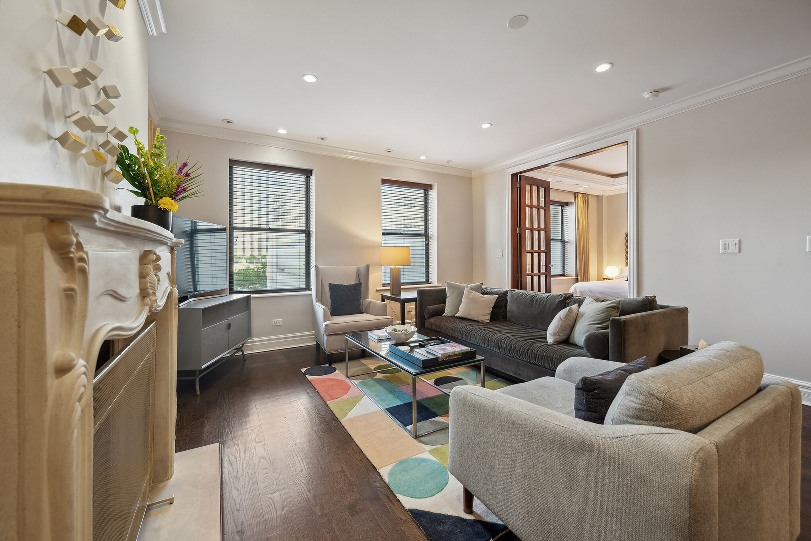 70 E WALTON Street 1004