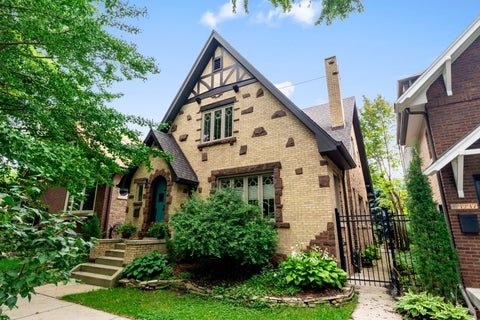 Photo of 4949 N Kostner Avenue, Chicago, IL 60630 (MLS # 12732160)