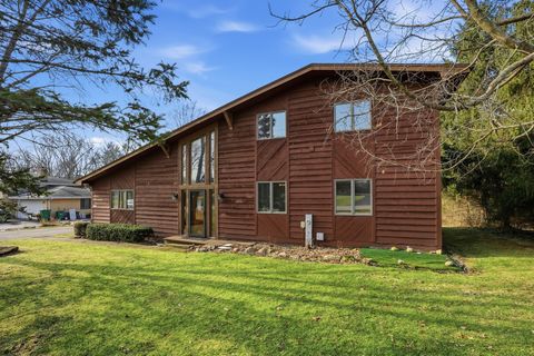 Photo of 11250 Dineff Road, Lemont, IL 60439 (MLS # 12543241)