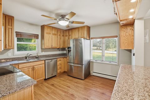 Tiny photo for 11250 Dineff Road, Lemont, IL 60439 (MLS # 12543241)