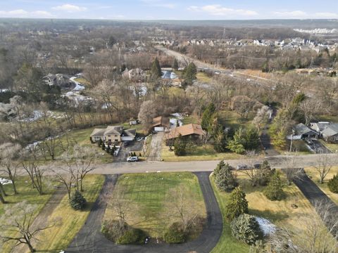 Tiny photo for 11250 Dineff Road, Lemont, IL 60439 (MLS # 12543241)