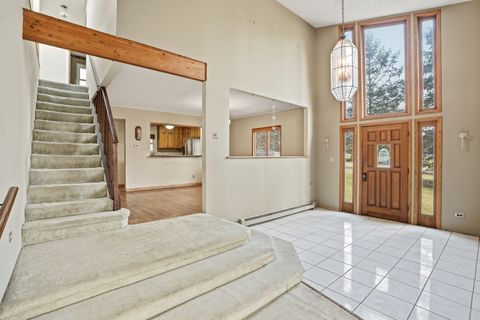 Tiny photo for 11250 Dineff Road, Lemont, IL 60439 (MLS # 12543241)