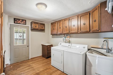 Tiny photo for 11250 Dineff Road, Lemont, IL 60439 (MLS # 12543241)