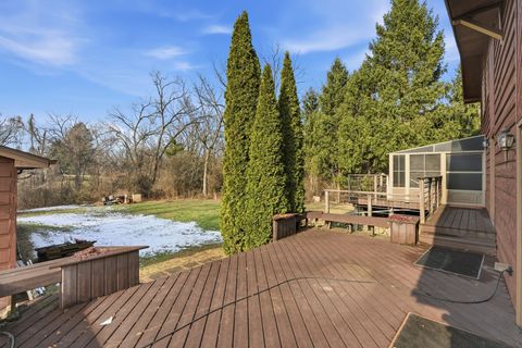 Tiny photo for 11250 Dineff Road, Lemont, IL 60439 (MLS # 12543241)