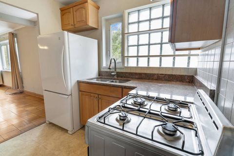 Tiny photo for 7212 Oak Avenue #3NE, River Forest, IL 60305 (MLS # 12446646)