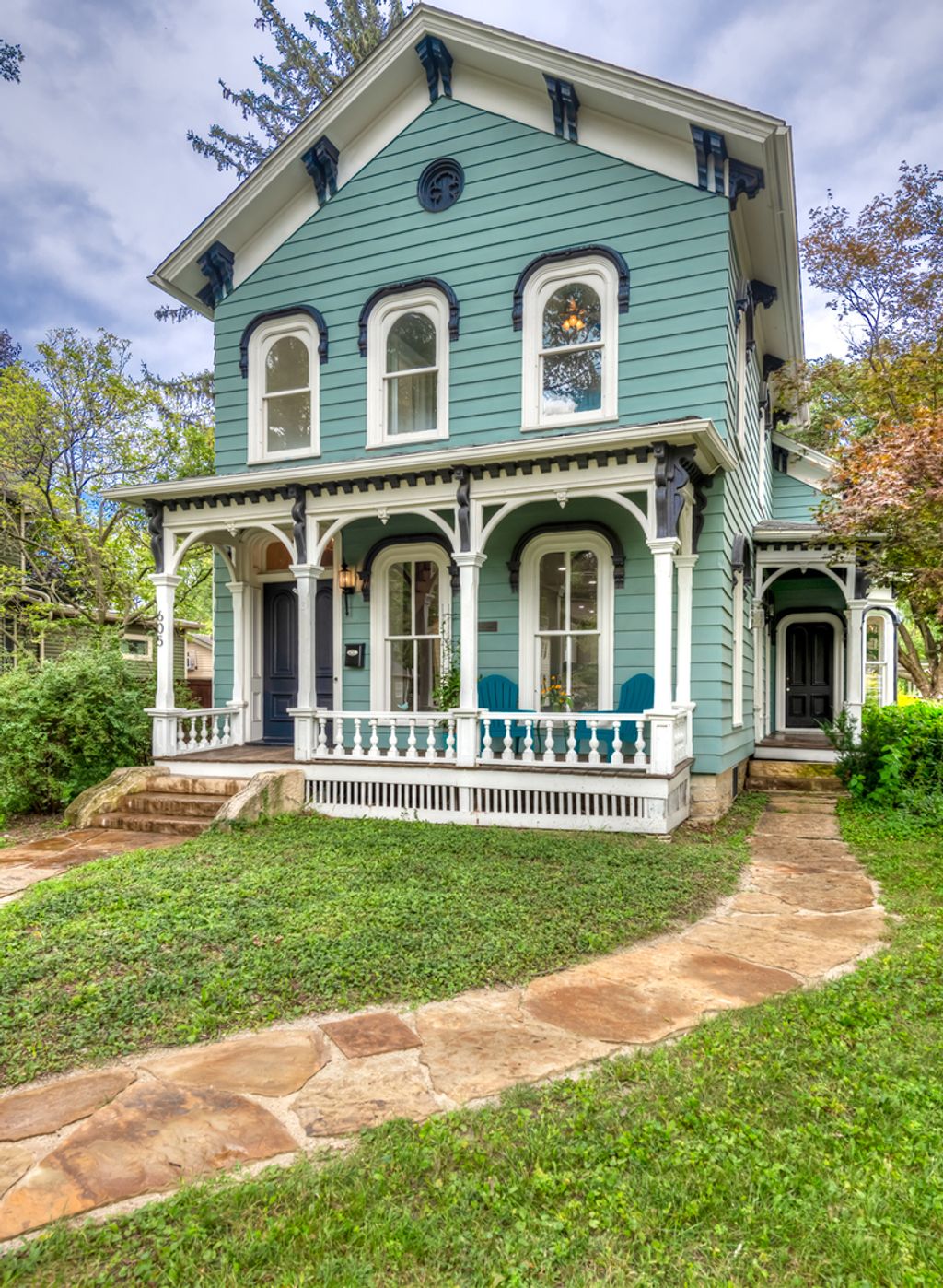 Photo for 605 Main Street, Batavia, IL 60510 (MLS # 12469119)