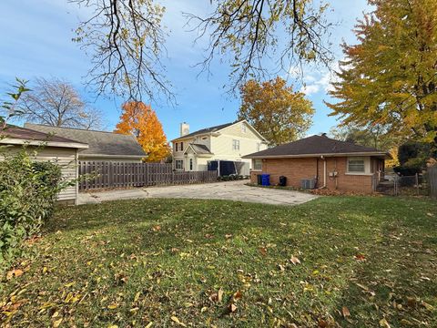 Tiny photo for 548 Elm Street, Glen Ellyn, IL 60137 (MLS # 12510337)