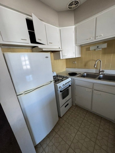 5348 N Cumberland Avenue 405