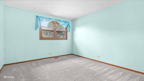 Tiny photo for 29 Mayfair Lane, Aurora, IL 60504 (MLS # 12738654)