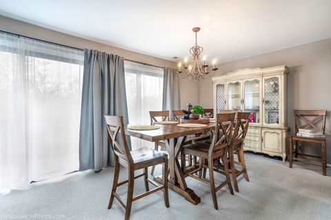 Tiny photo for 2950 Northampton Drive #B2, Rolling Meadows, IL 60008 (MLS # 12608555)