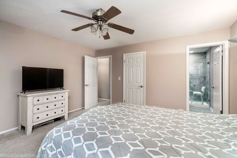 Tiny photo for 2950 Northampton Drive #B2, Rolling Meadows, IL 60008 (MLS # 12608555)