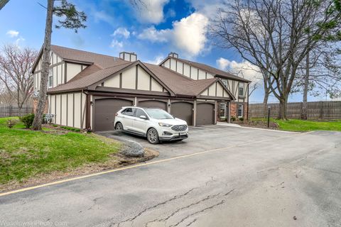 Tiny photo for 2950 Northampton Drive #B2, Rolling Meadows, IL 60008 (MLS # 12608555)