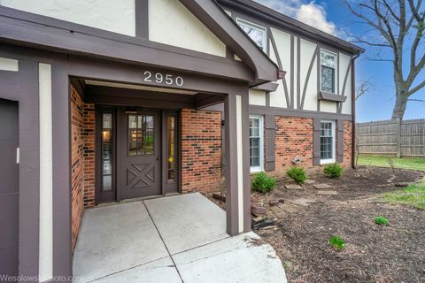 Tiny photo for 2950 Northampton Drive #B2, Rolling Meadows, IL 60008 (MLS # 12608555)