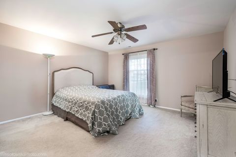 Tiny photo for 2950 Northampton Drive #B2, Rolling Meadows, IL 60008 (MLS # 12608555)